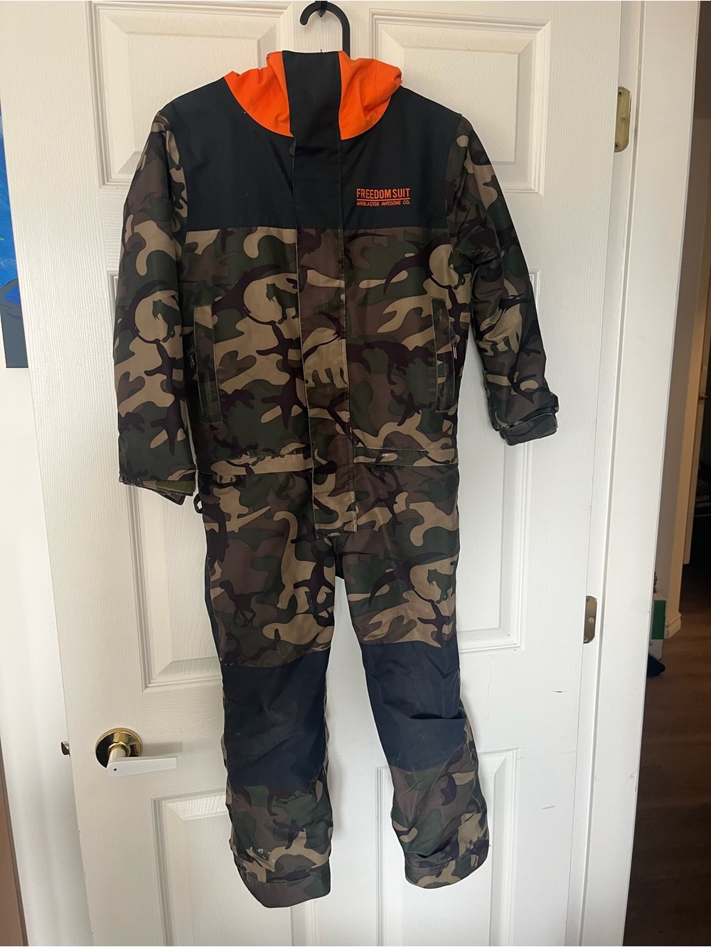 Airblaster Freedom Suit Kids Camo Snowsuit (small)